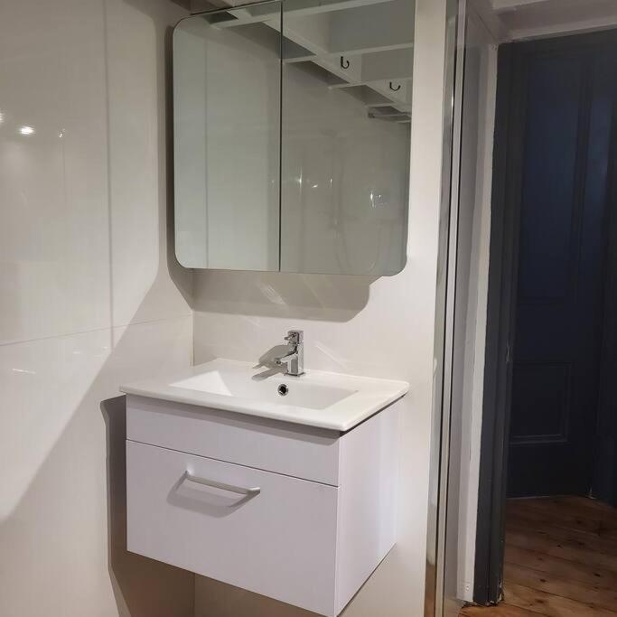 21 Mini Loft Apartment - Great Location - Comfy King Size Bed Hove Exterior foto