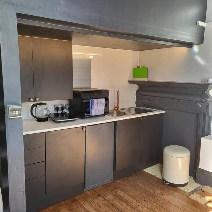 21 Mini Loft Apartment - Great Location - Comfy King Size Bed Hove Exterior foto