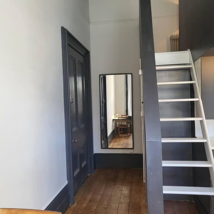 21 Mini Loft Apartment - Great Location - Comfy King Size Bed Hove Exterior foto